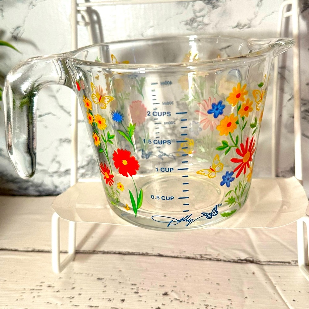 Dollcake Floral Glass measuring cup  Red, yellow  Accents 16oz Dolly Parton